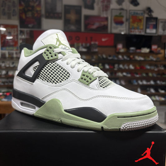 Jordan 4 'Seafoam' Size 10.5M/12W