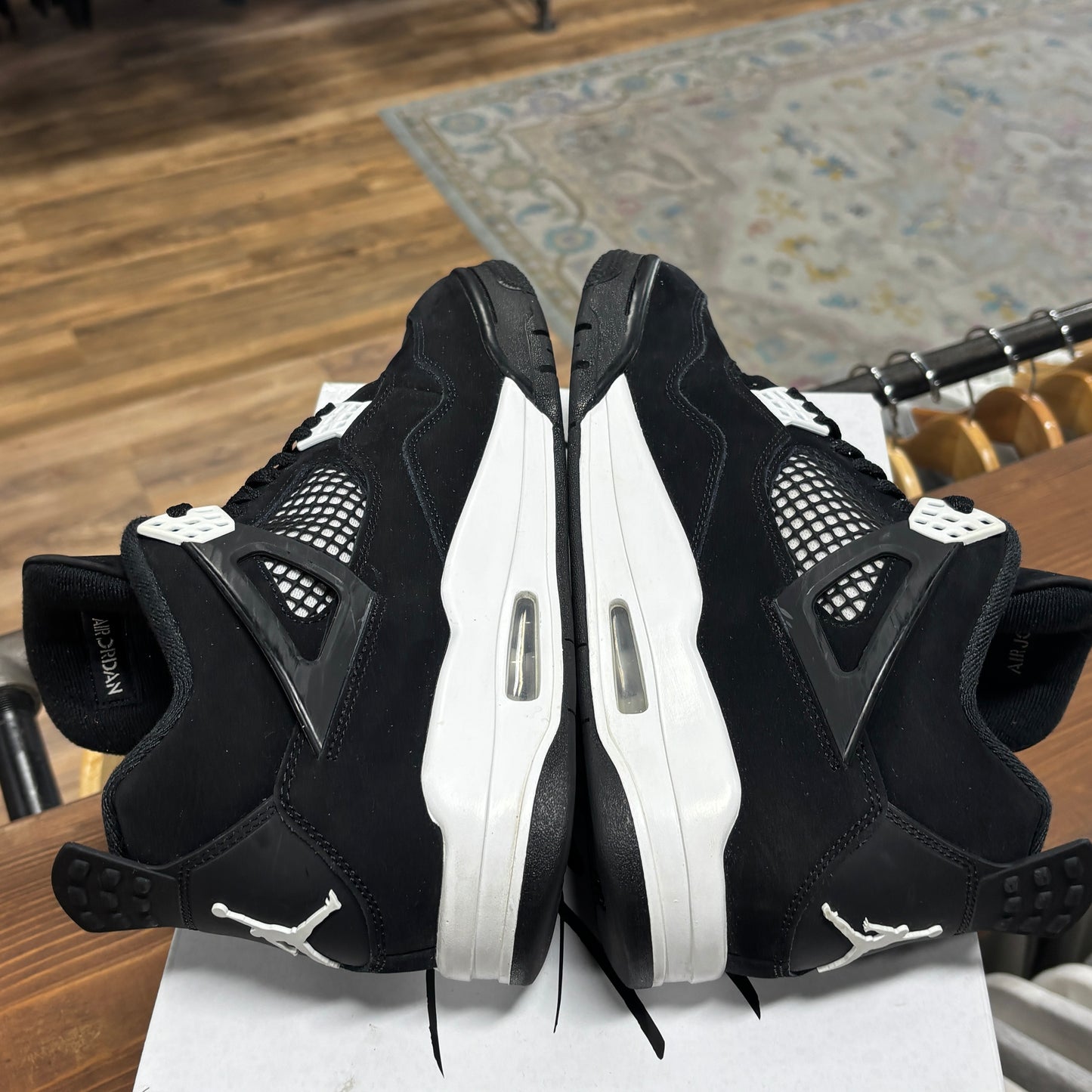Jordan 4 'White Thunder' Size 10