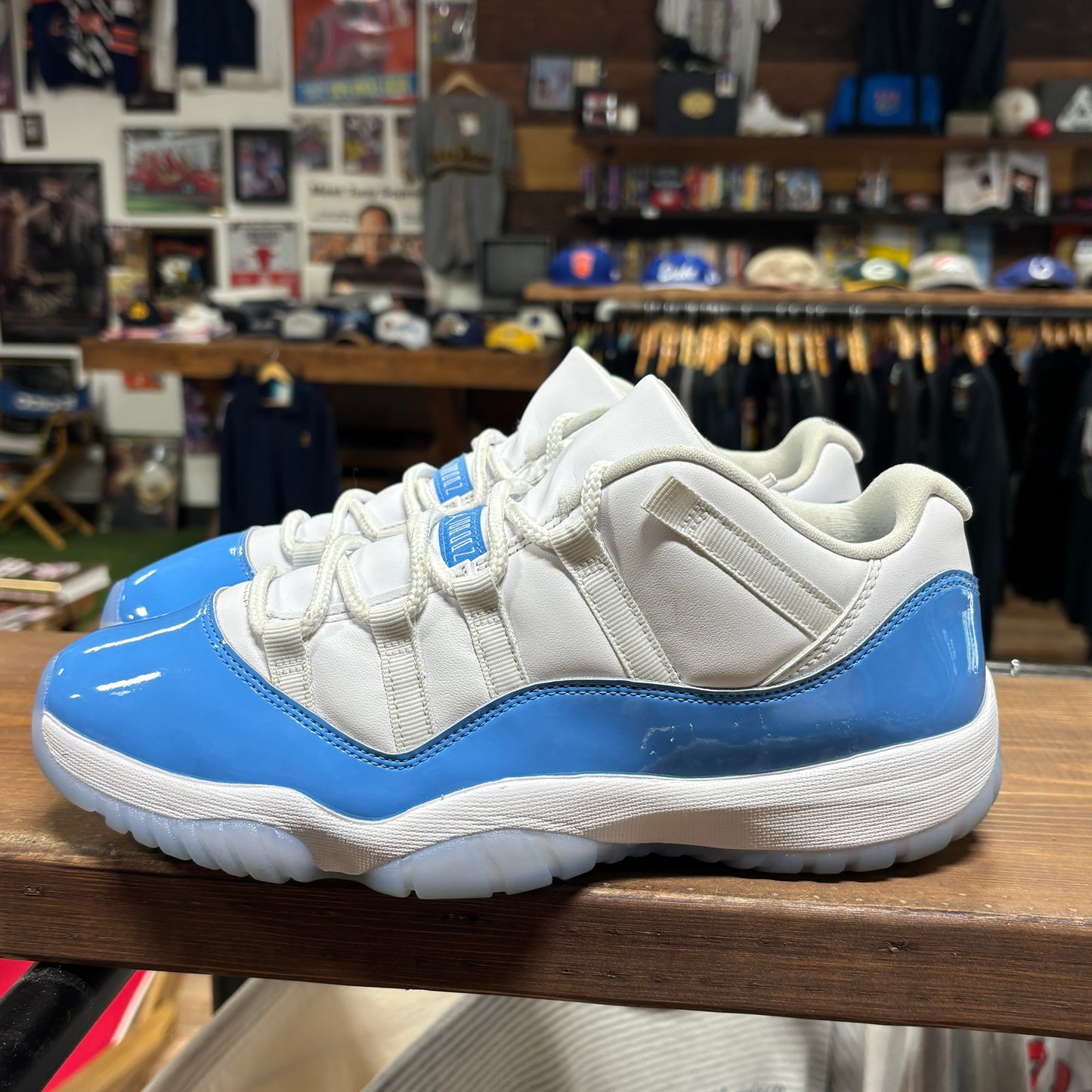 Jordan 11 Low 'UNC' Size 10