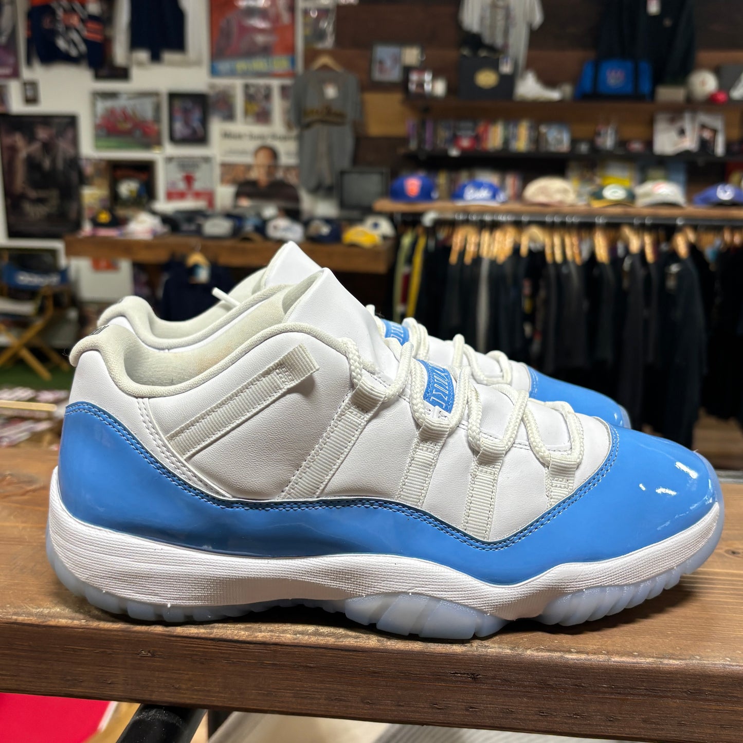 Jordan 11 Low 'UNC' Size 10