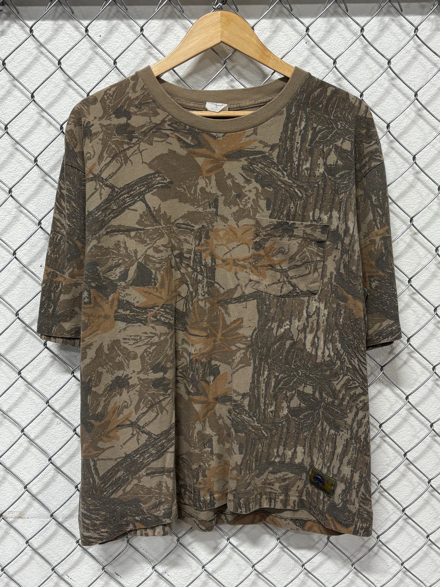 Vintage 90's Real Tree Woodland Camo Single Stitch Pocket Tee Size XL