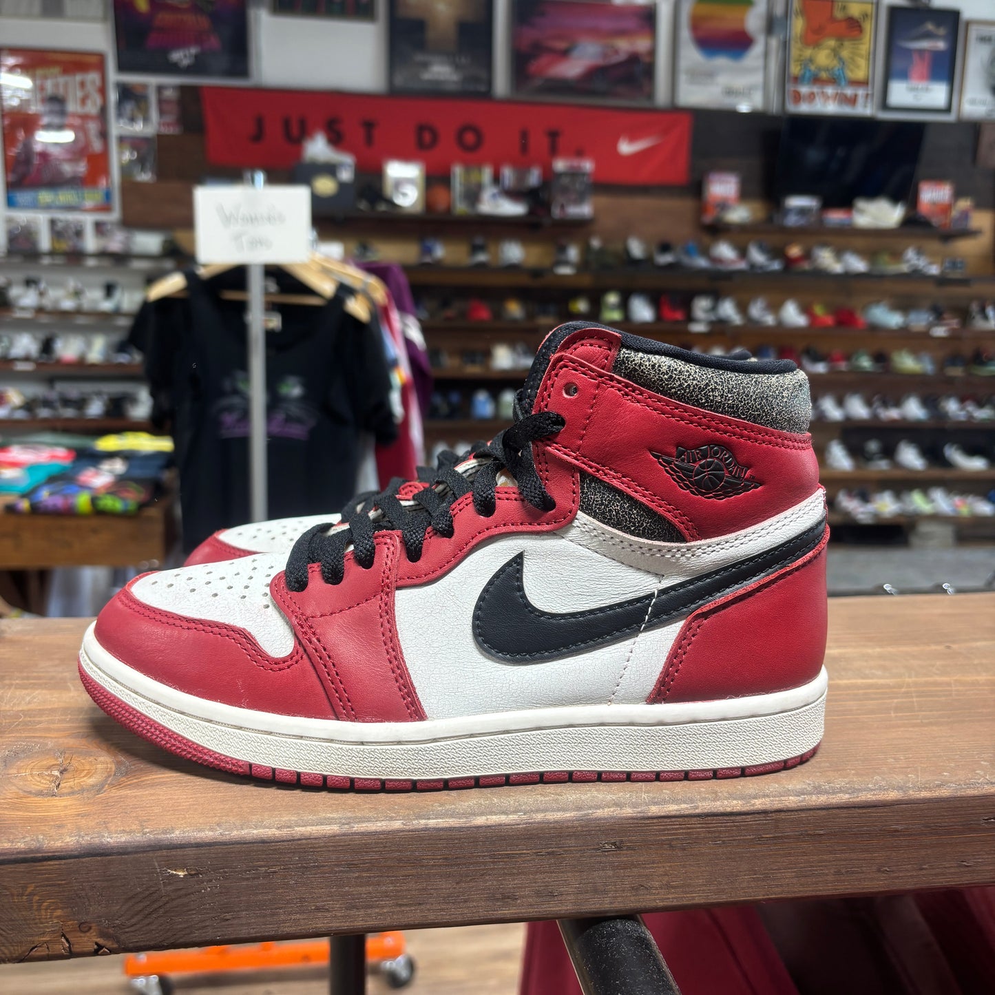 Jordan 1 'Lost and Found' Size 6.5