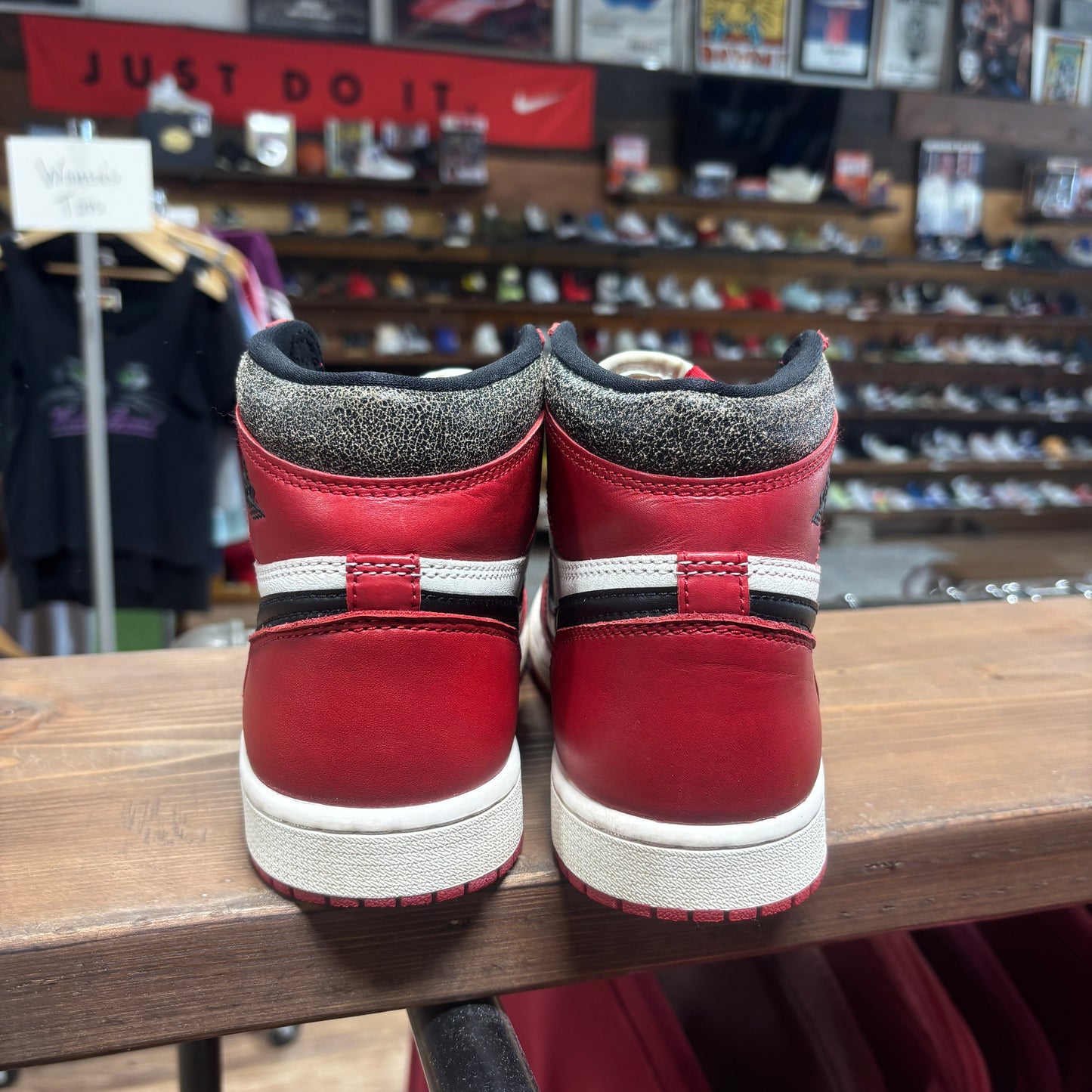 Jordan 1 'Lost and Found' Size 6.5