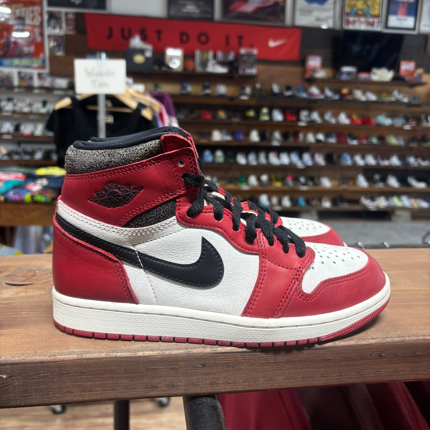 Jordan 1 'Lost and Found' Size 6.5