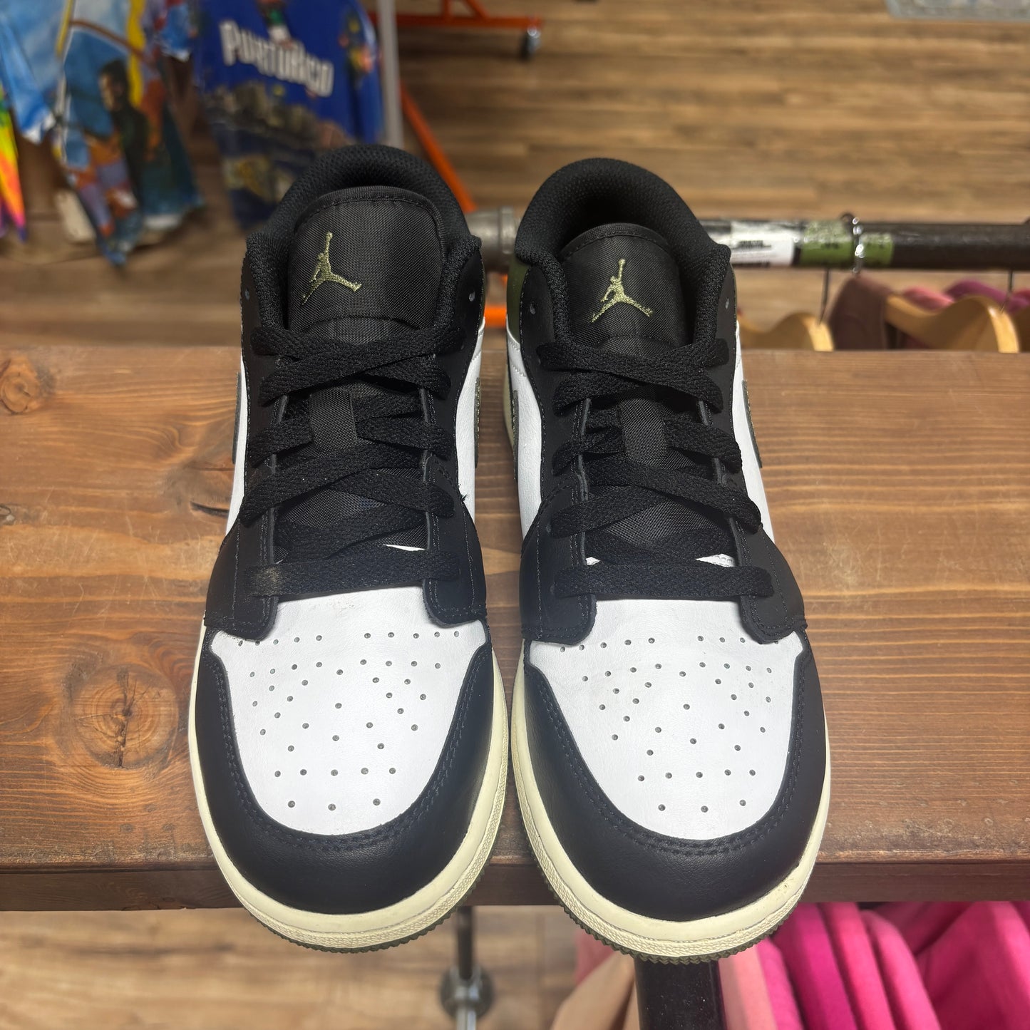 Jordan 1 Low 'Black Toe Medium Olive' Size 6.5Y