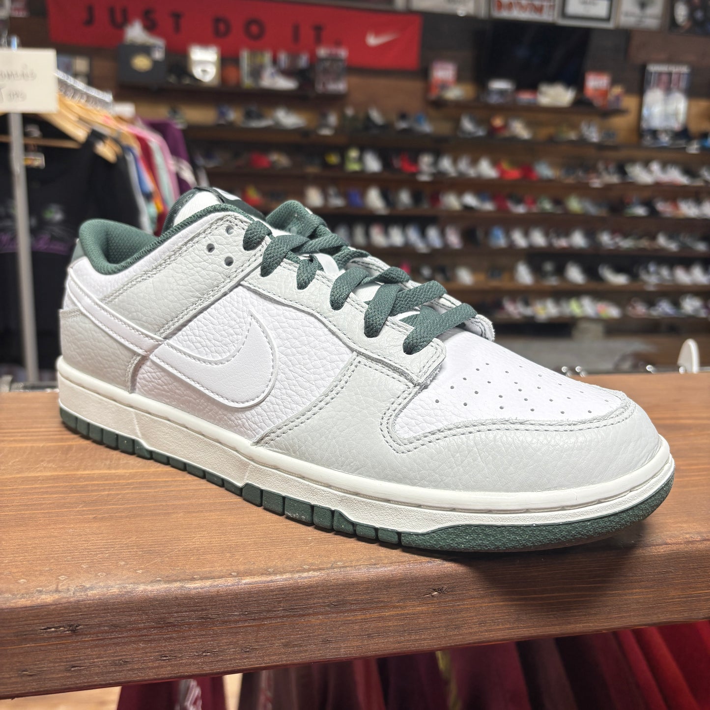 Nike Dunk Low 'Photon Dust' Size 10.5 (DS)