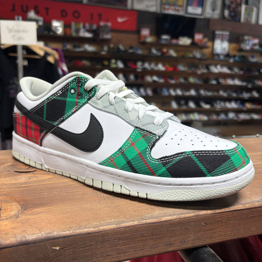 Nike Dunk Low 'Tartan Plaid' Size 10.5 (DS)