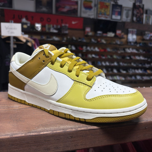 Nike Dunk Low 'Bronzine' Size 10.5 (DS)