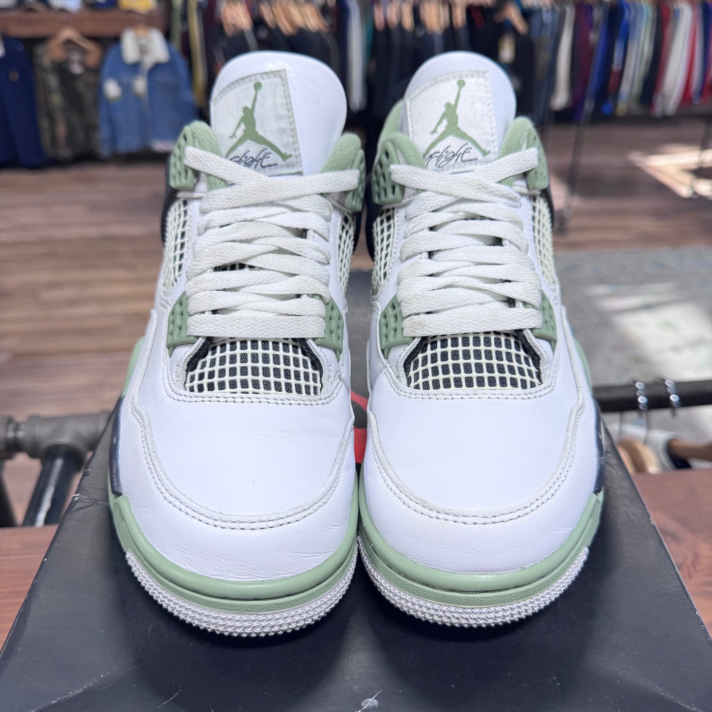 Jordan 4 'Seafoam' Size 8W/6.5Y