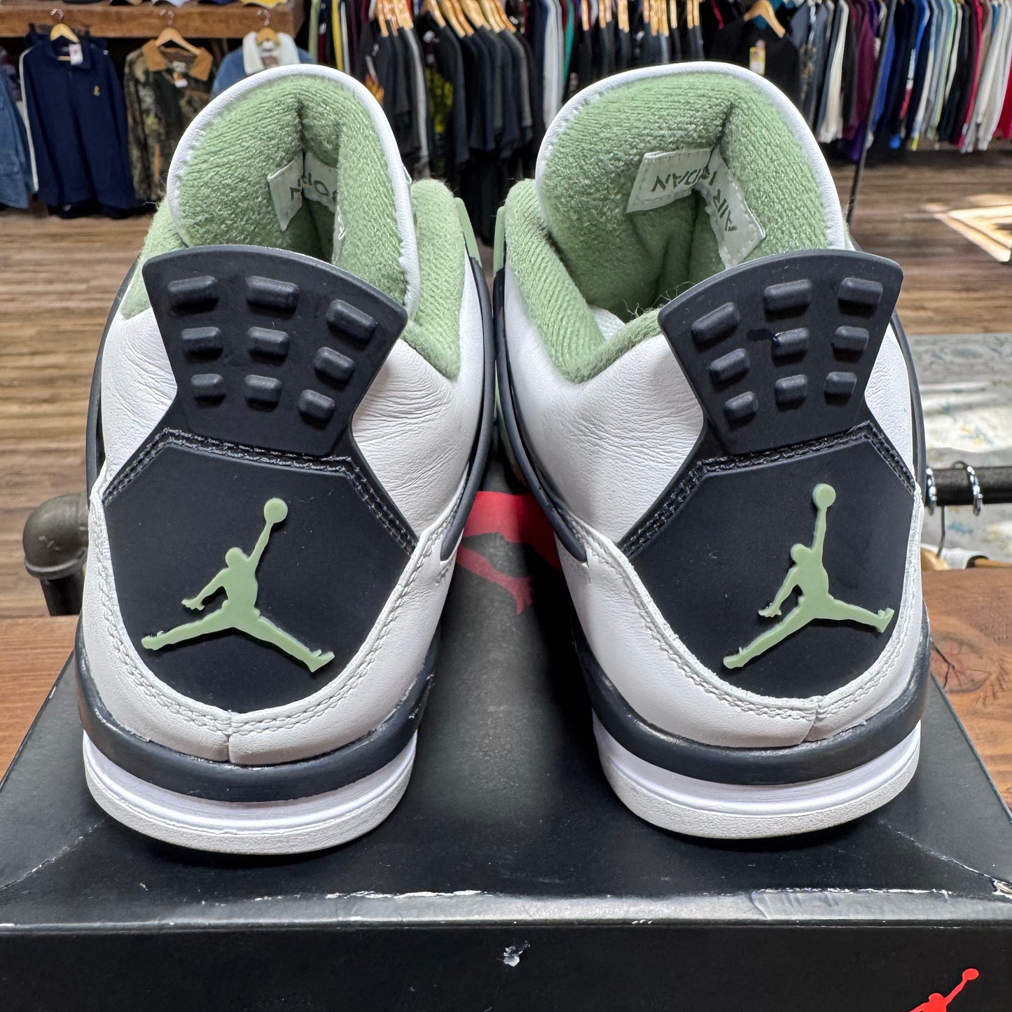 Jordan 4 'Seafoam' Size 8W/6.5Y