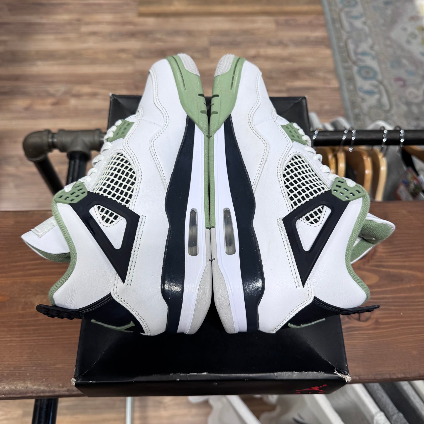 Jordan 4 'Seafoam' Size 8W/6.5Y