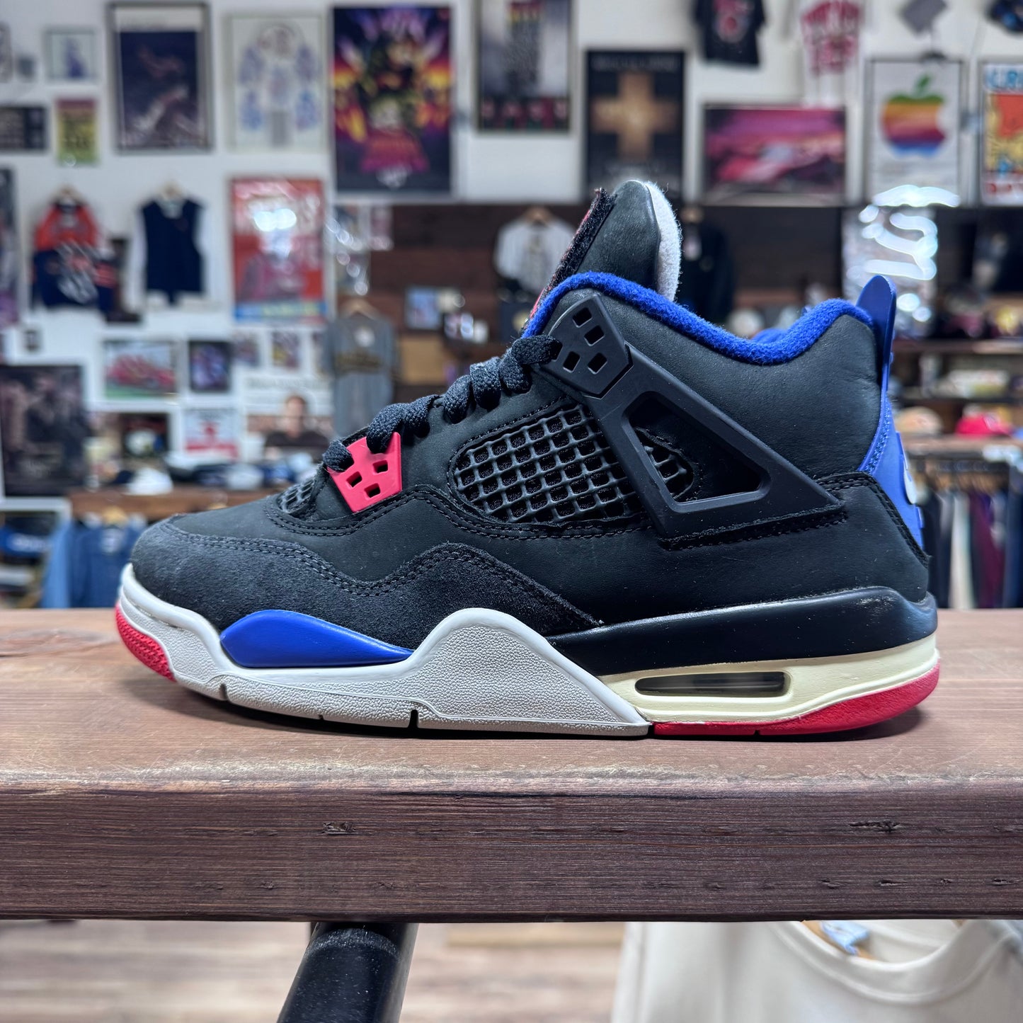 Jordan 4 'Rare Air' Size 5.5Y