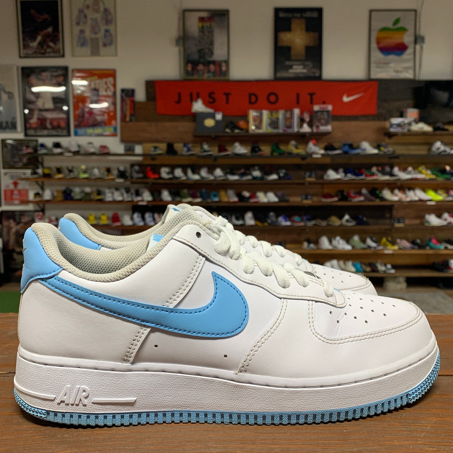 Nike AF1 Low 'White Aquarius Blue' Size 8.5