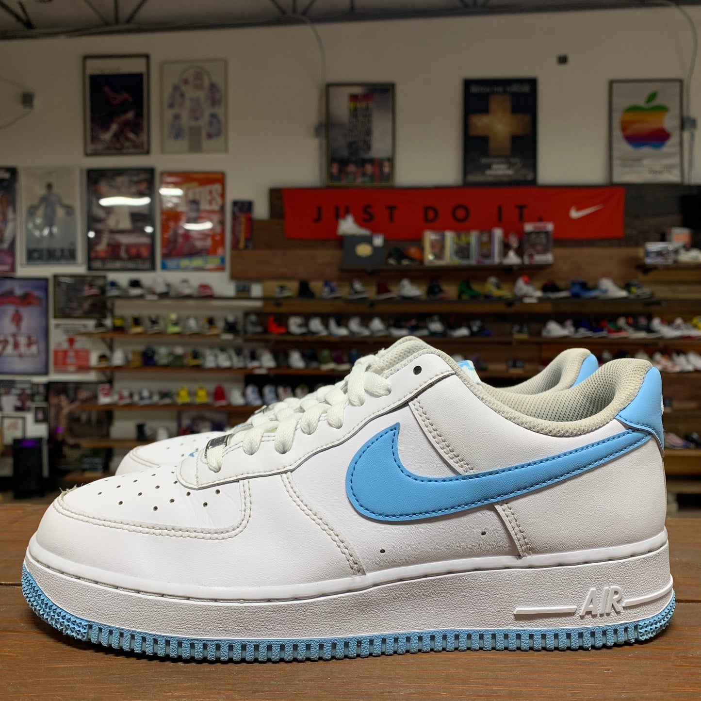 Nike AF1 Low 'White Aquarius Blue' Size 8.5