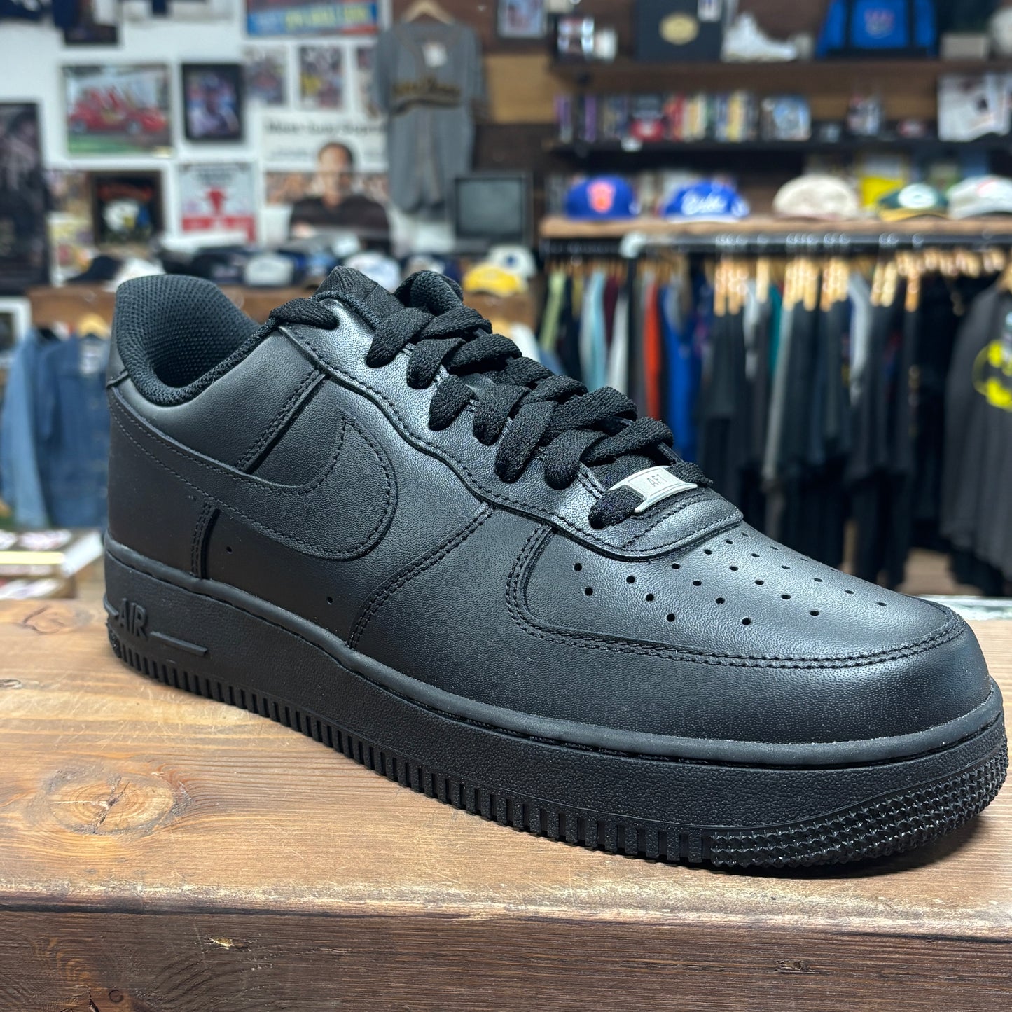 Nike Air Force 1 Low 'Triple Black' Size 10.5 (DS)