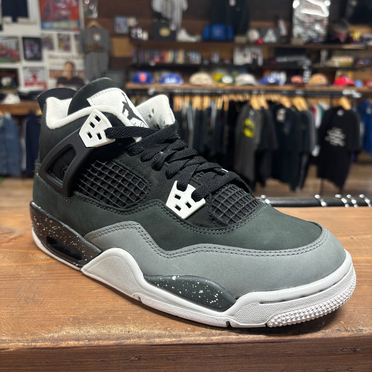 Jordan 4 'Fear' Size 7Y