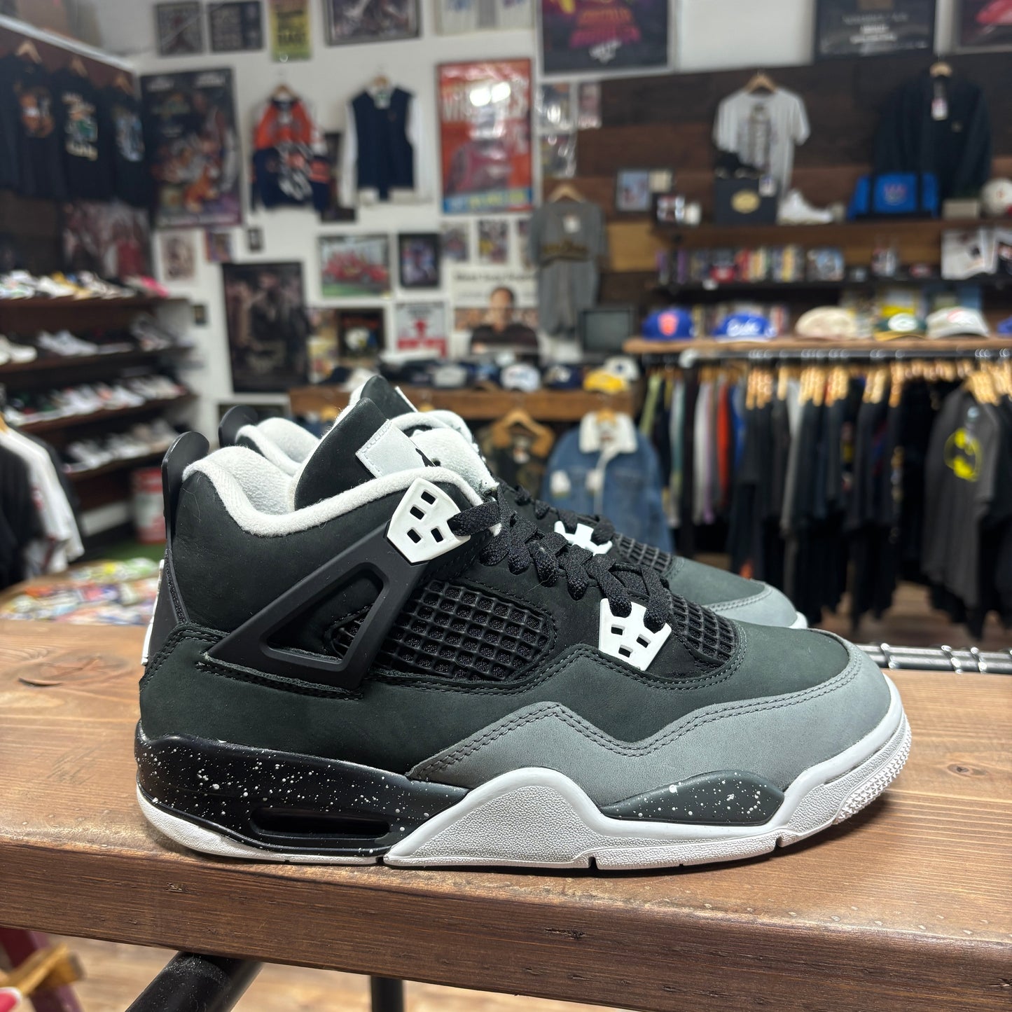 Jordan 4 'Fear' Size 7Y