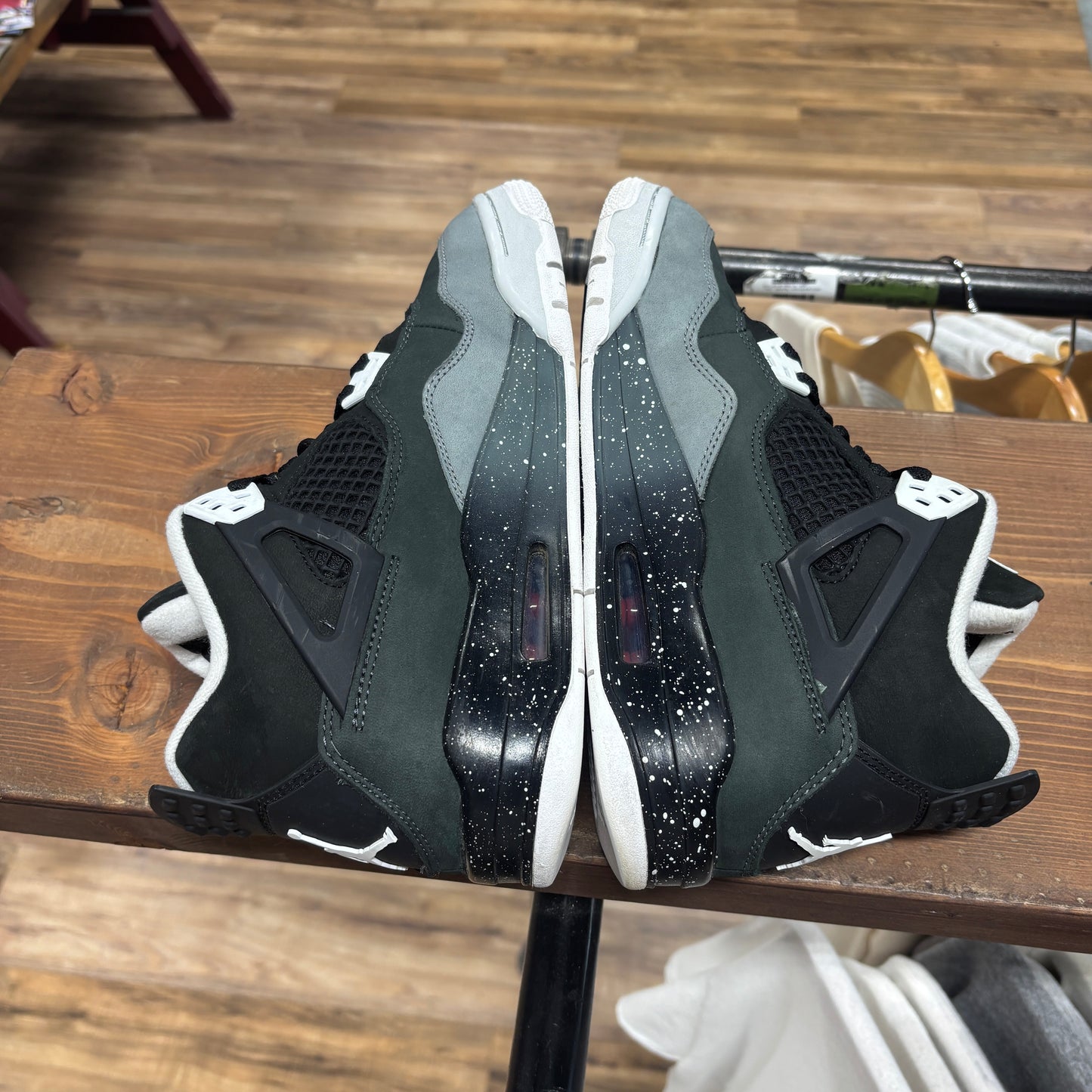 Jordan 4 'Fear' Size 7Y