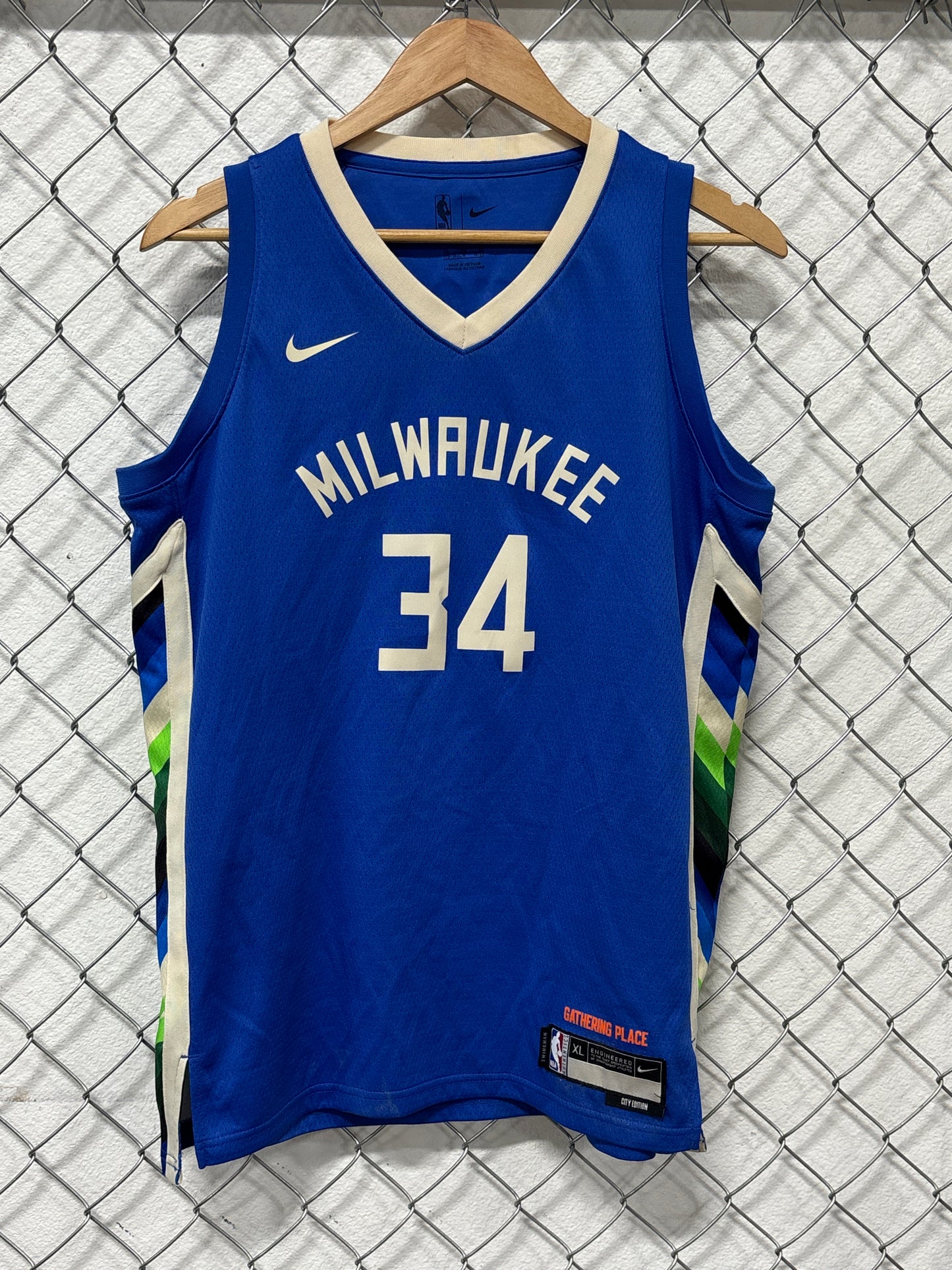 Nike City Edition Antetokounmpo Milwaukee Bucks Jersey Size XL Youth