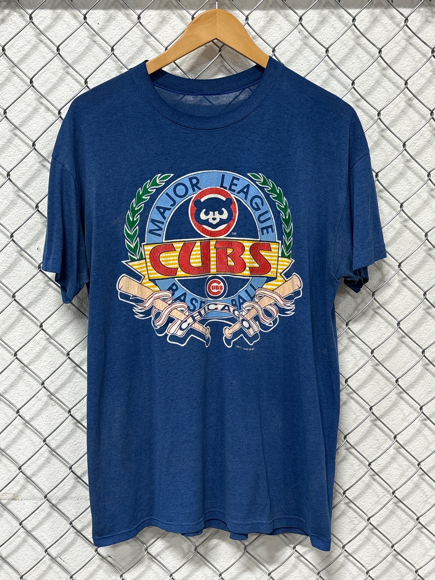Vintage 1989 Chicago Cubs Baseball Paper Thin Graphic Tee Size Large