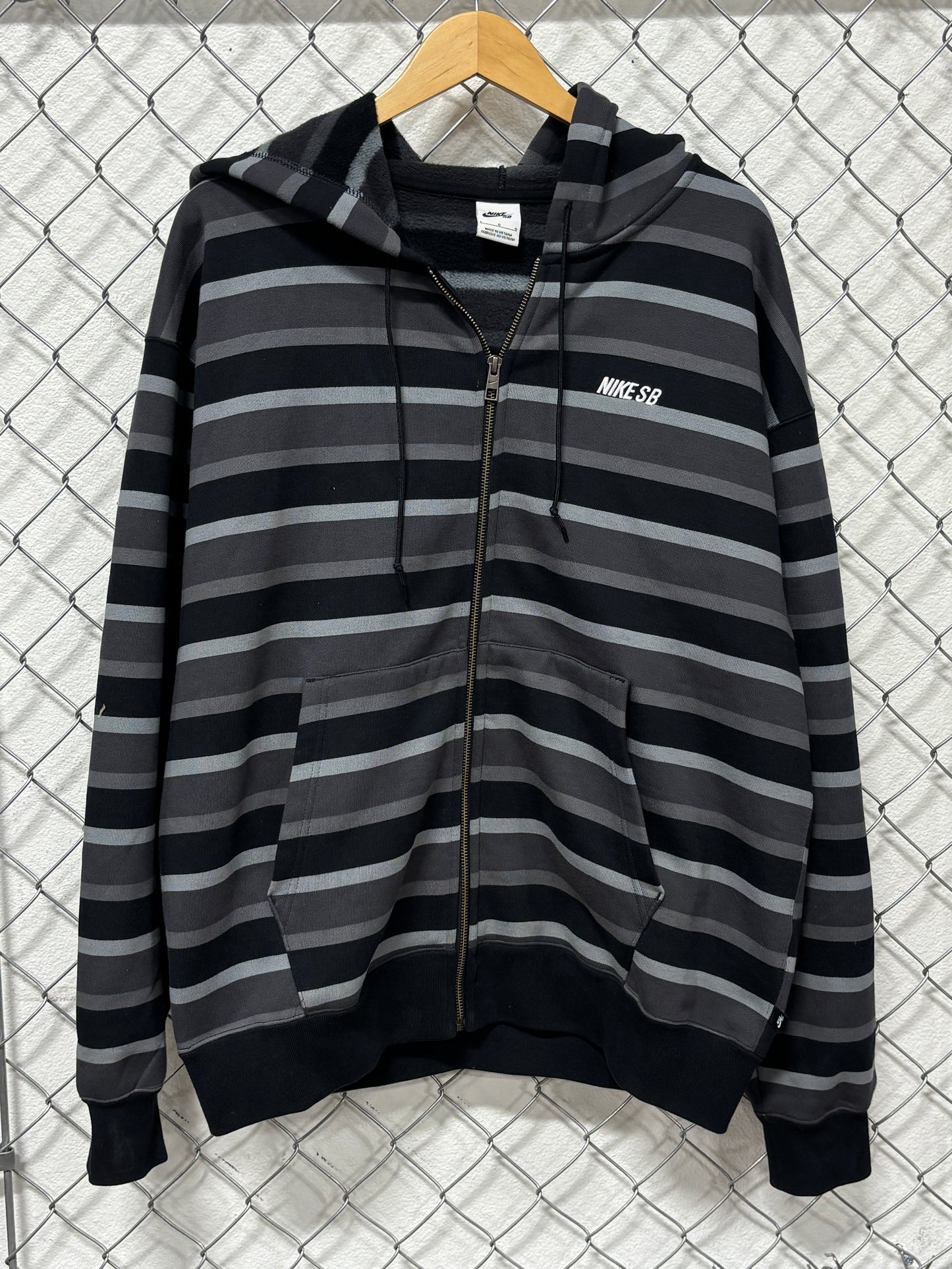 Nike SB Striped Zip Up Hoodie Size Large