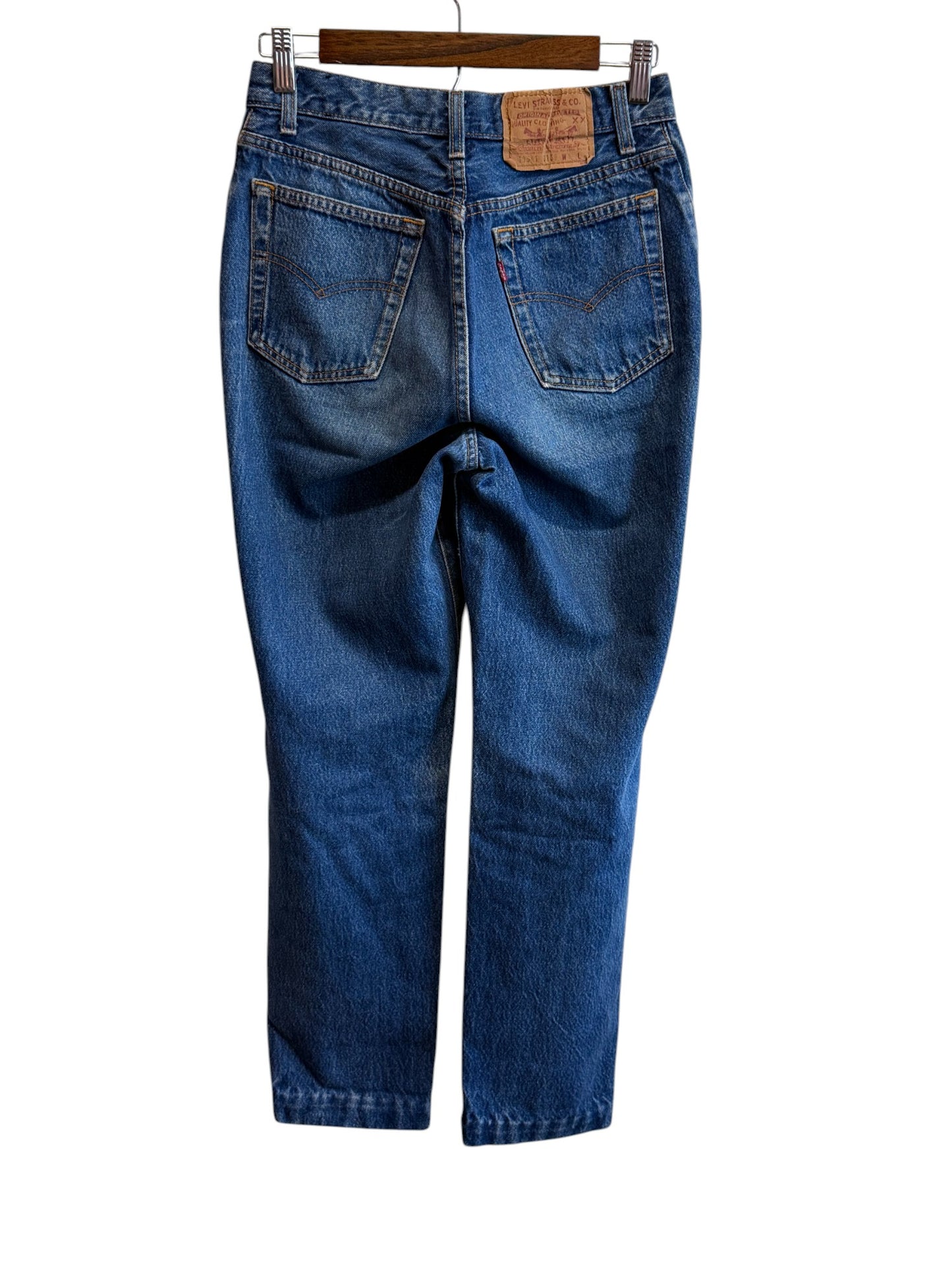 Vintage Levi's Women's Made in USA Medium Wash Denim Jeans Size 28x26