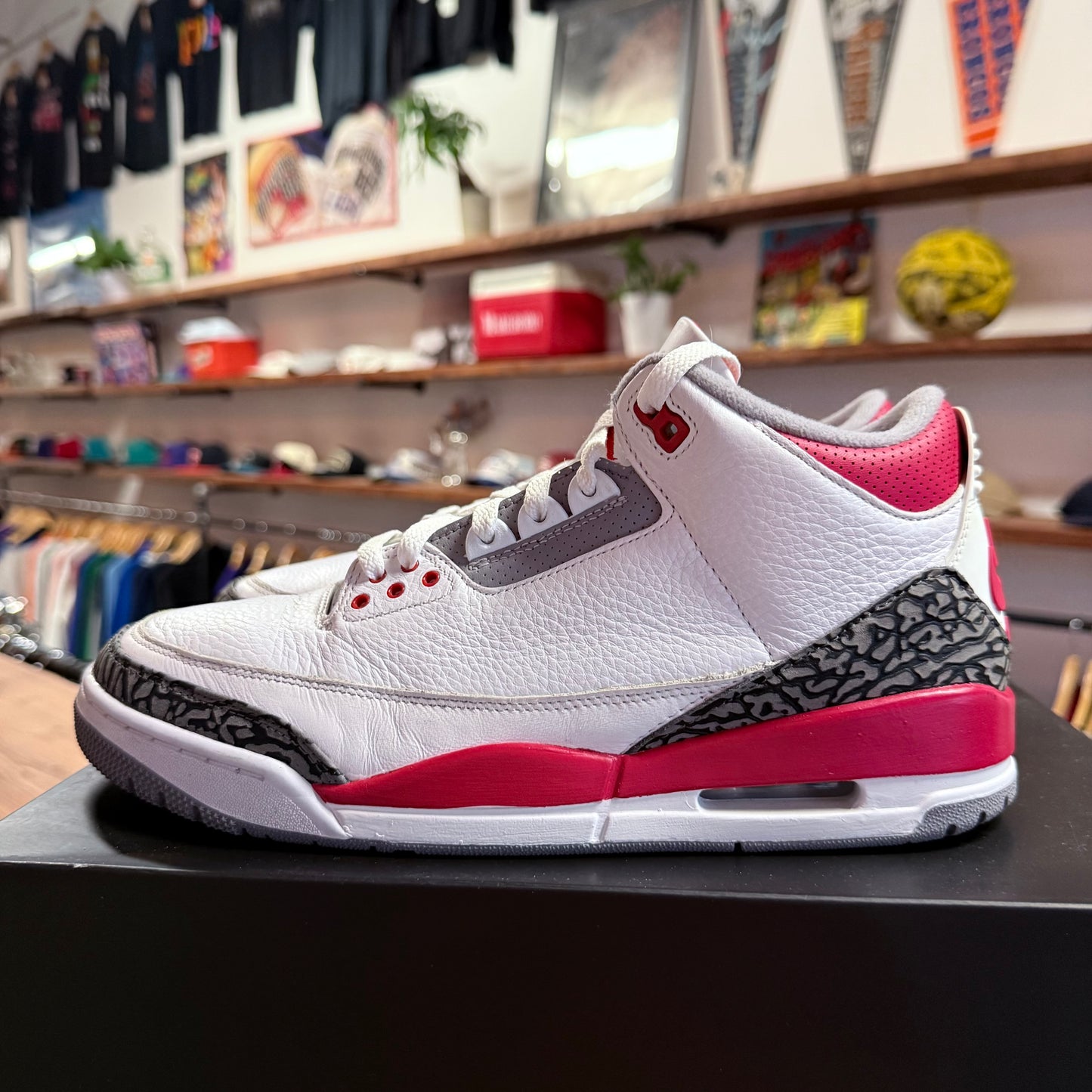 Jordan 3 'Fire Red' Size 11