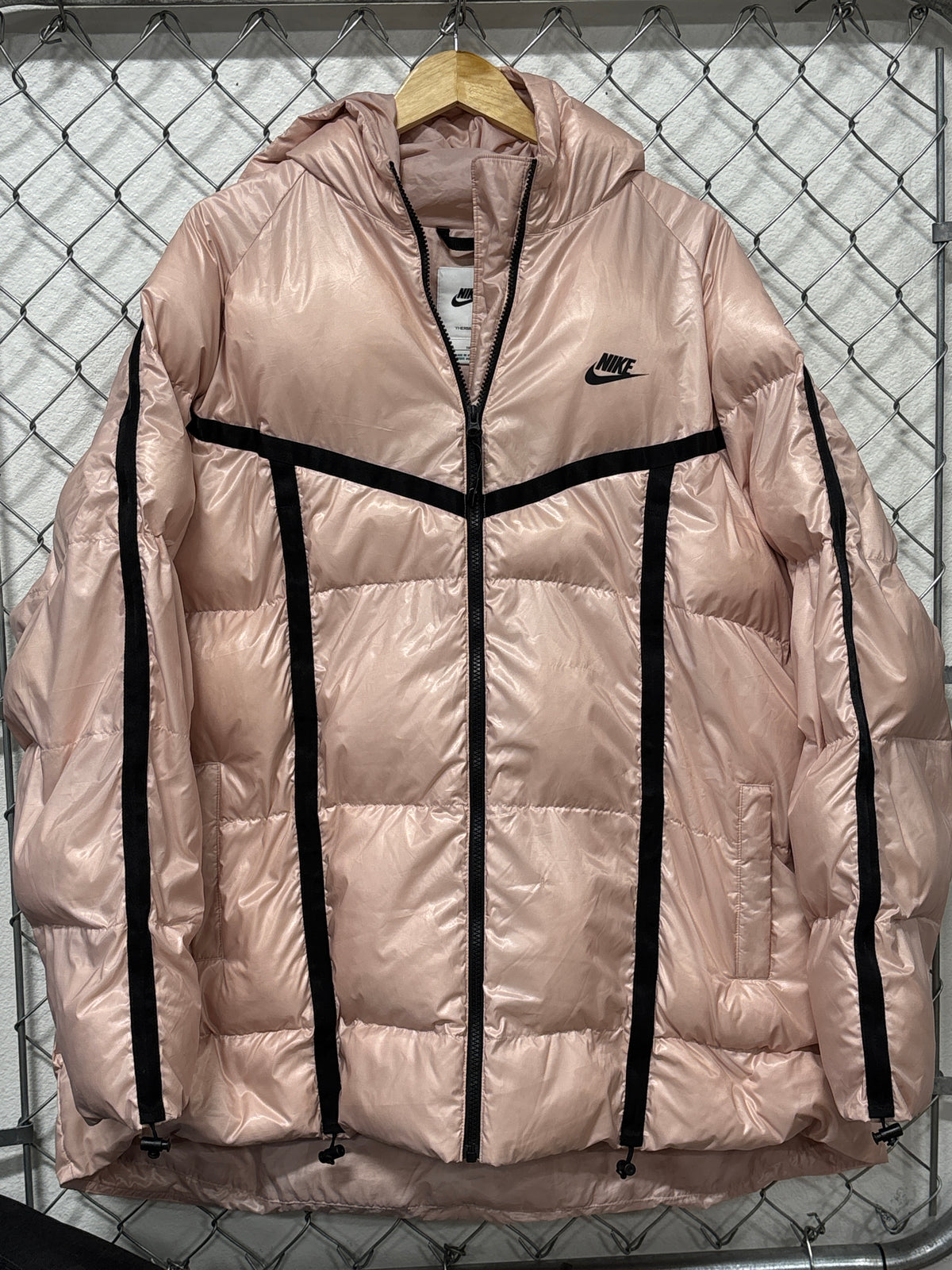 Nike Therma Fit Pink City Series Down Puffer Jacket Size XL