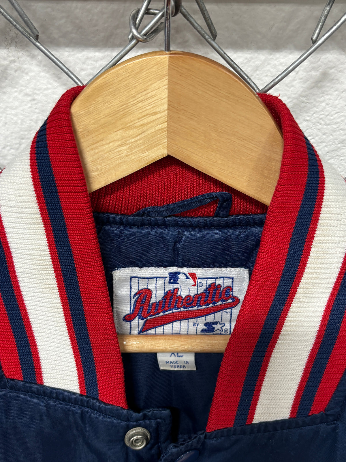 Vintage Starter Diamond Collection Cleveland Indians Nylon Bomber Jacket Size XL