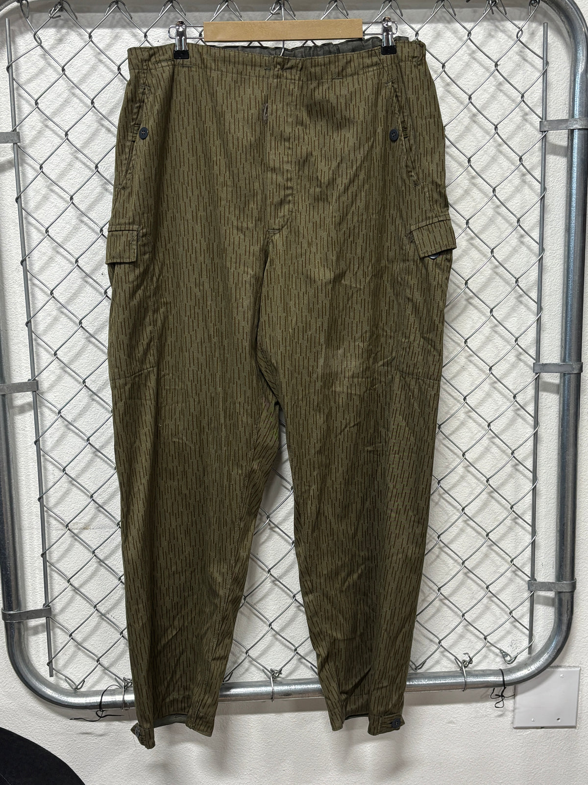 Vintage 90's Bark Tree Camo Cargo Pants Size 35x30