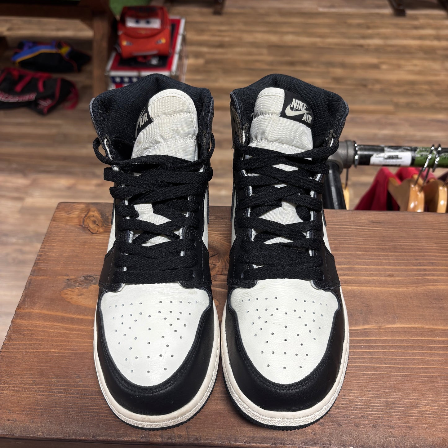 Jordan 1 'Mocha' Size 7Y