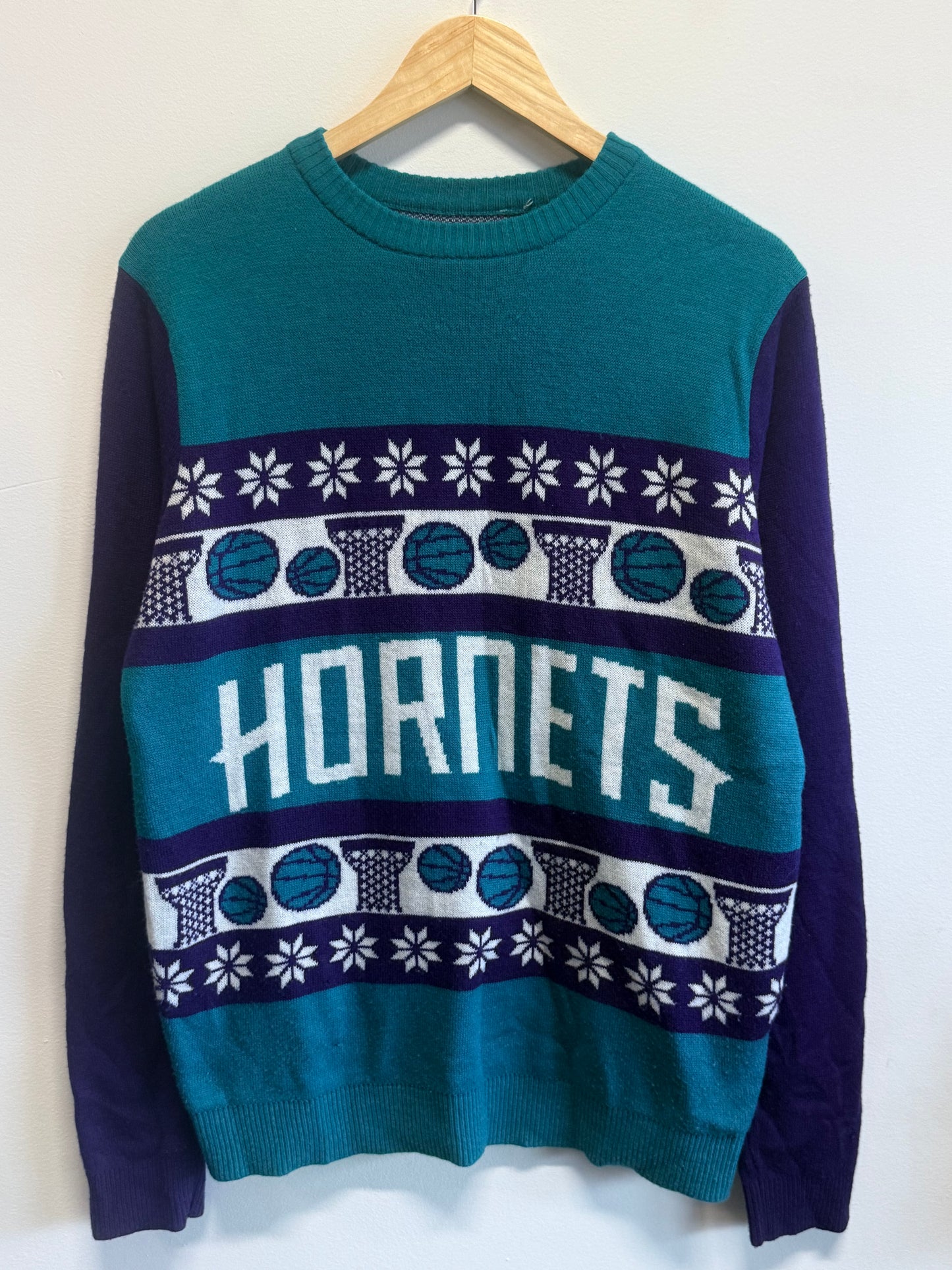 Charlotte Hornets NBA Basketball Christmas Sweater Size XL