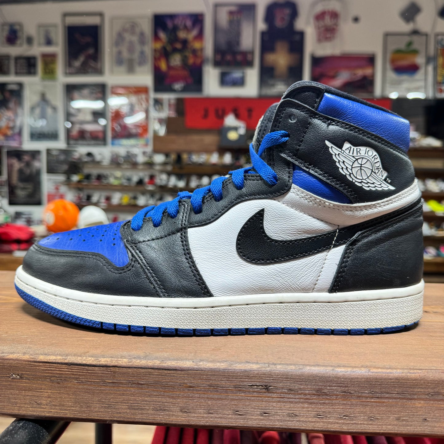 Jordan 1 'Royal Toe' Size 10