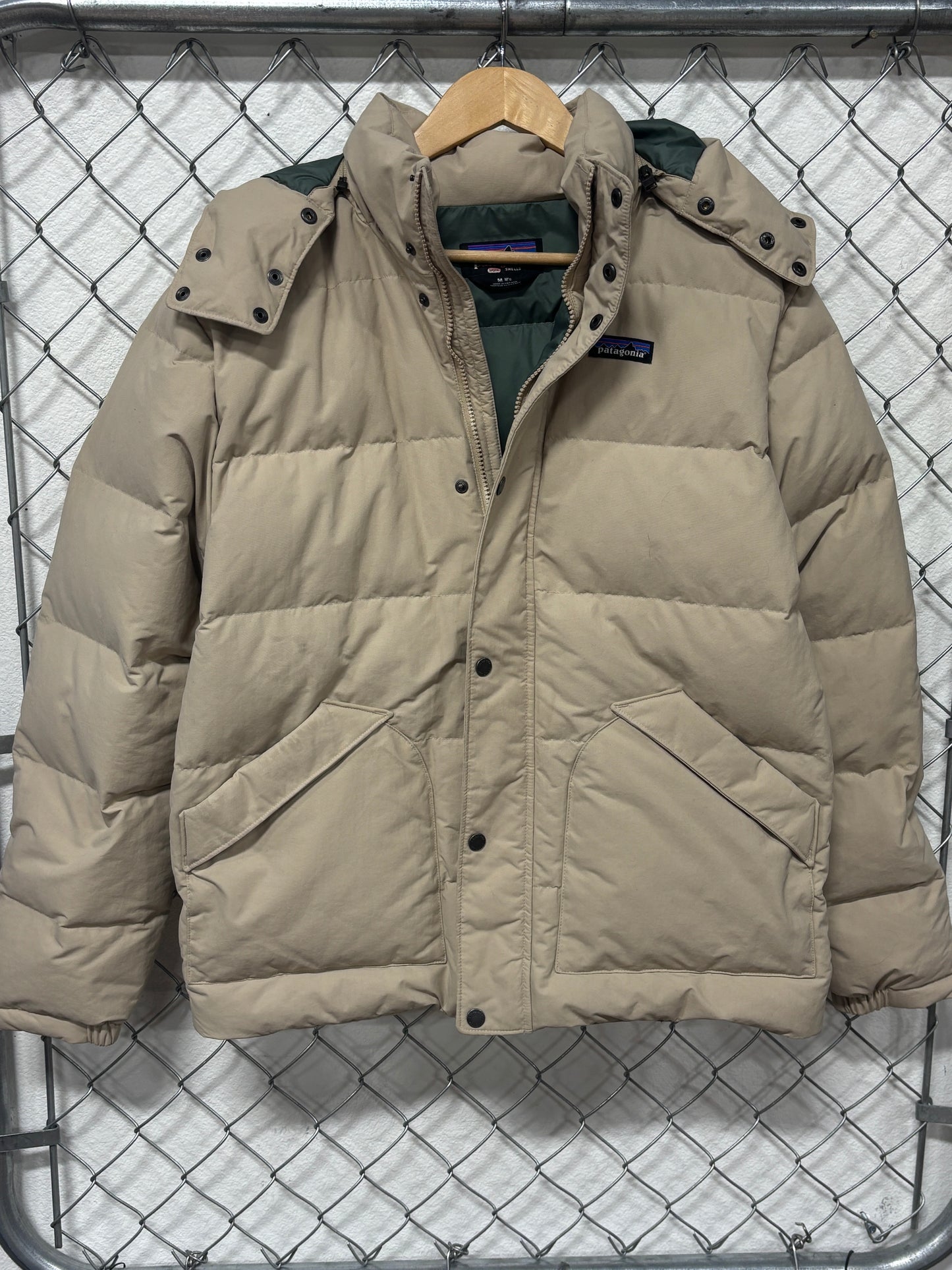 Patagonia Light Brown Downdrift Heavy Winter Jacket Size Medium