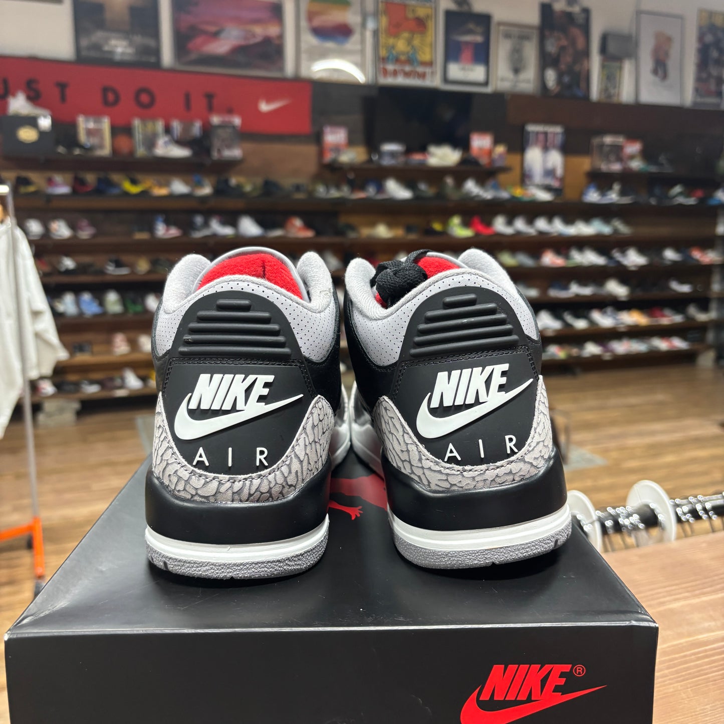 Jordan 3 'Black Cement' Size 10
