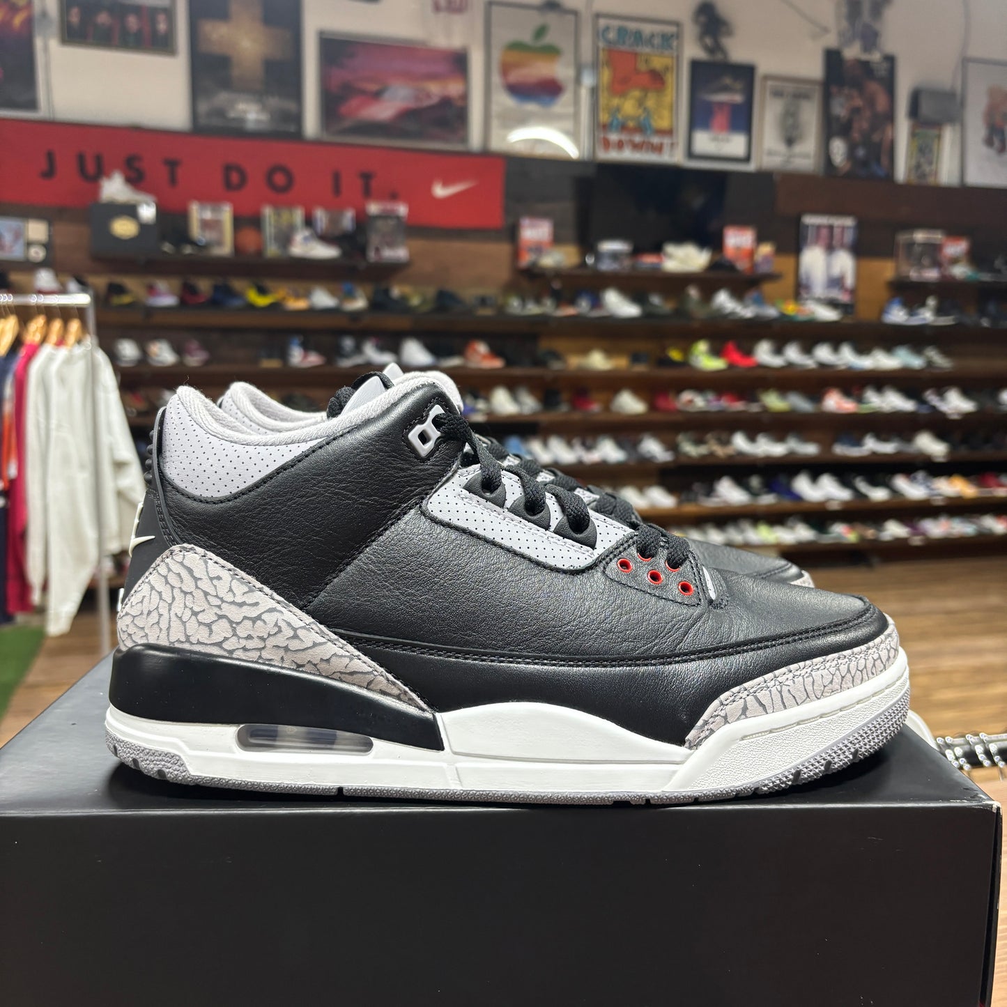 Jordan 3 'Black Cement' Size 10