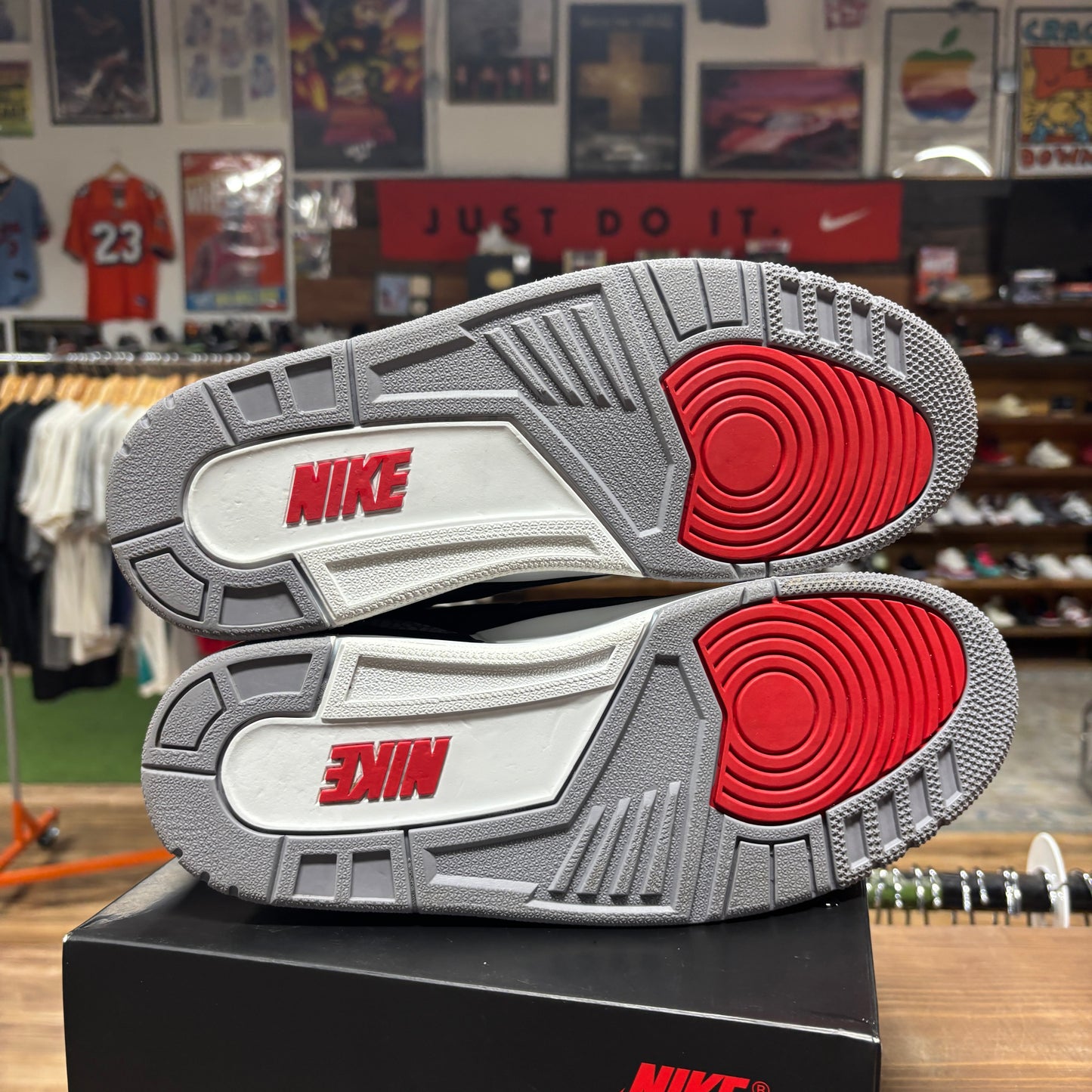 Jordan 3 'Black Cement' Size 10