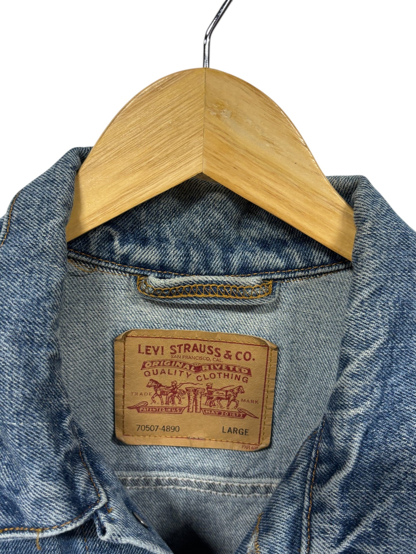 Vintage 90's Levi's Denim Trucker Jacket Back Patch Size Large