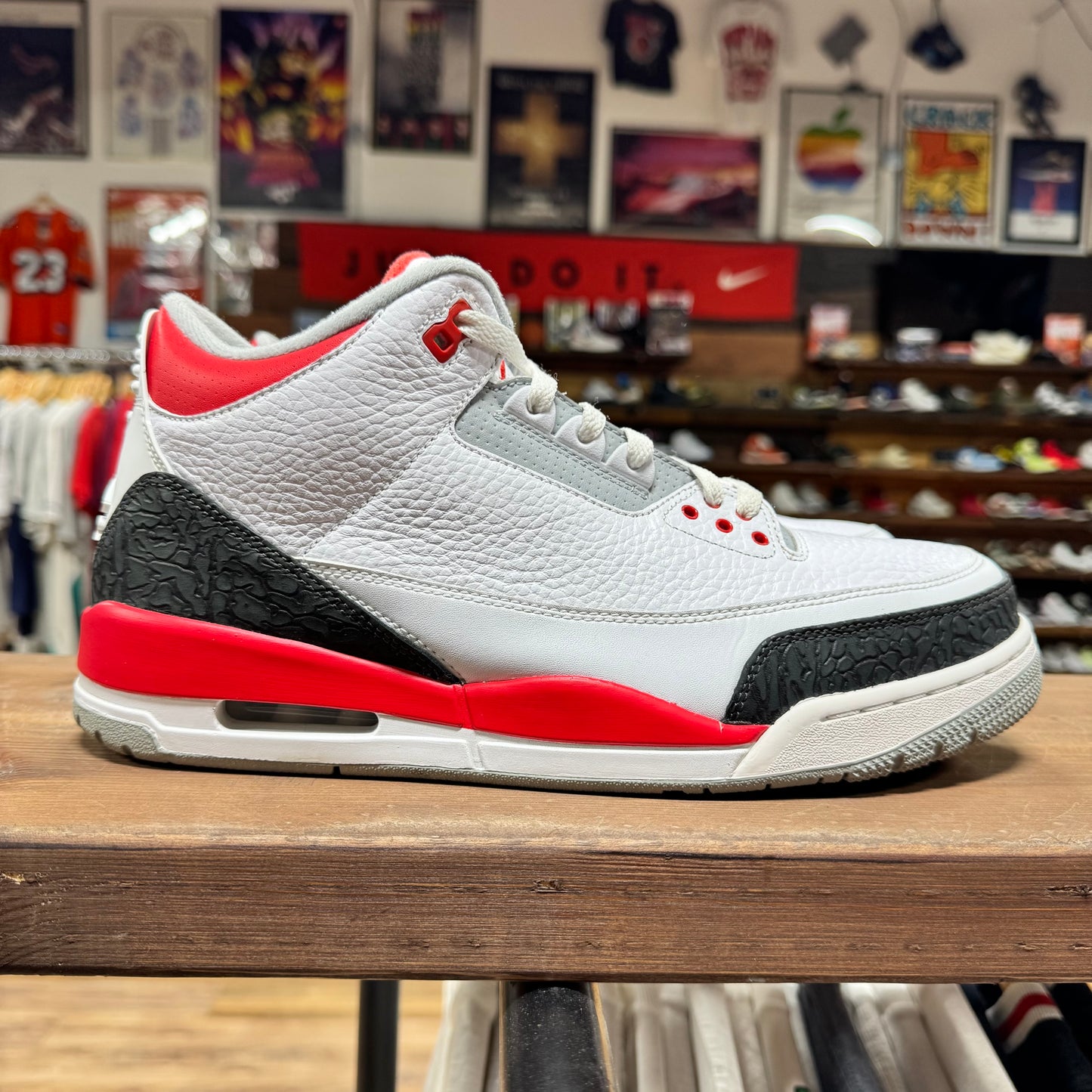 Jordan 3 'Fire Red' Size 11.5