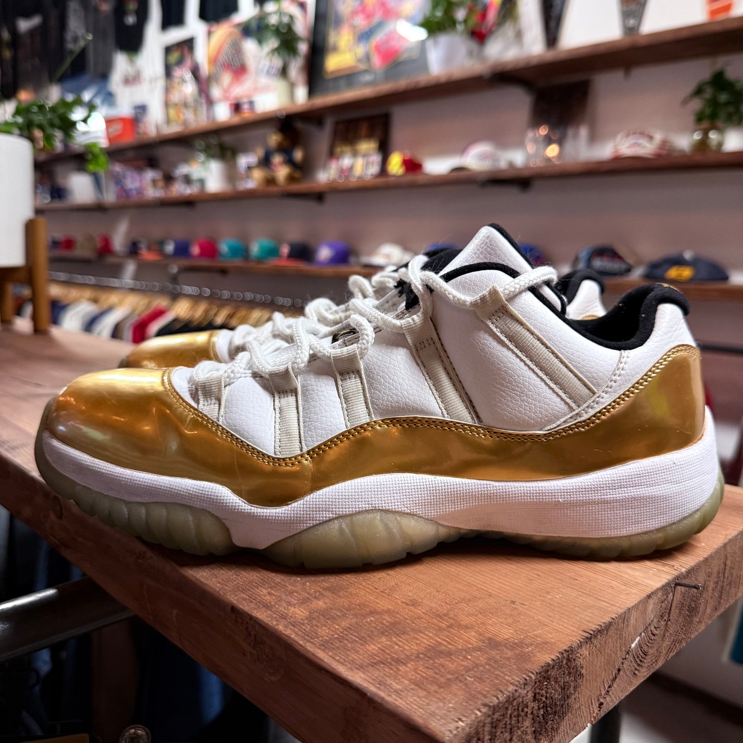 Jordan 11 Low 'Closing Ceremony' Size 11.5