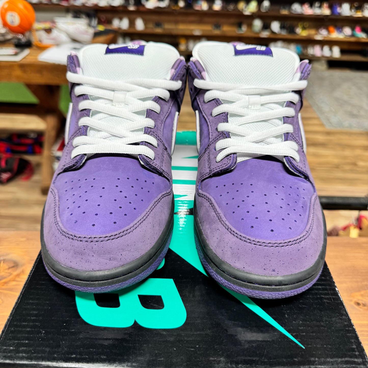 Nike SB Dunk Low 'Purple Lobster' Size 11 (VNDS)