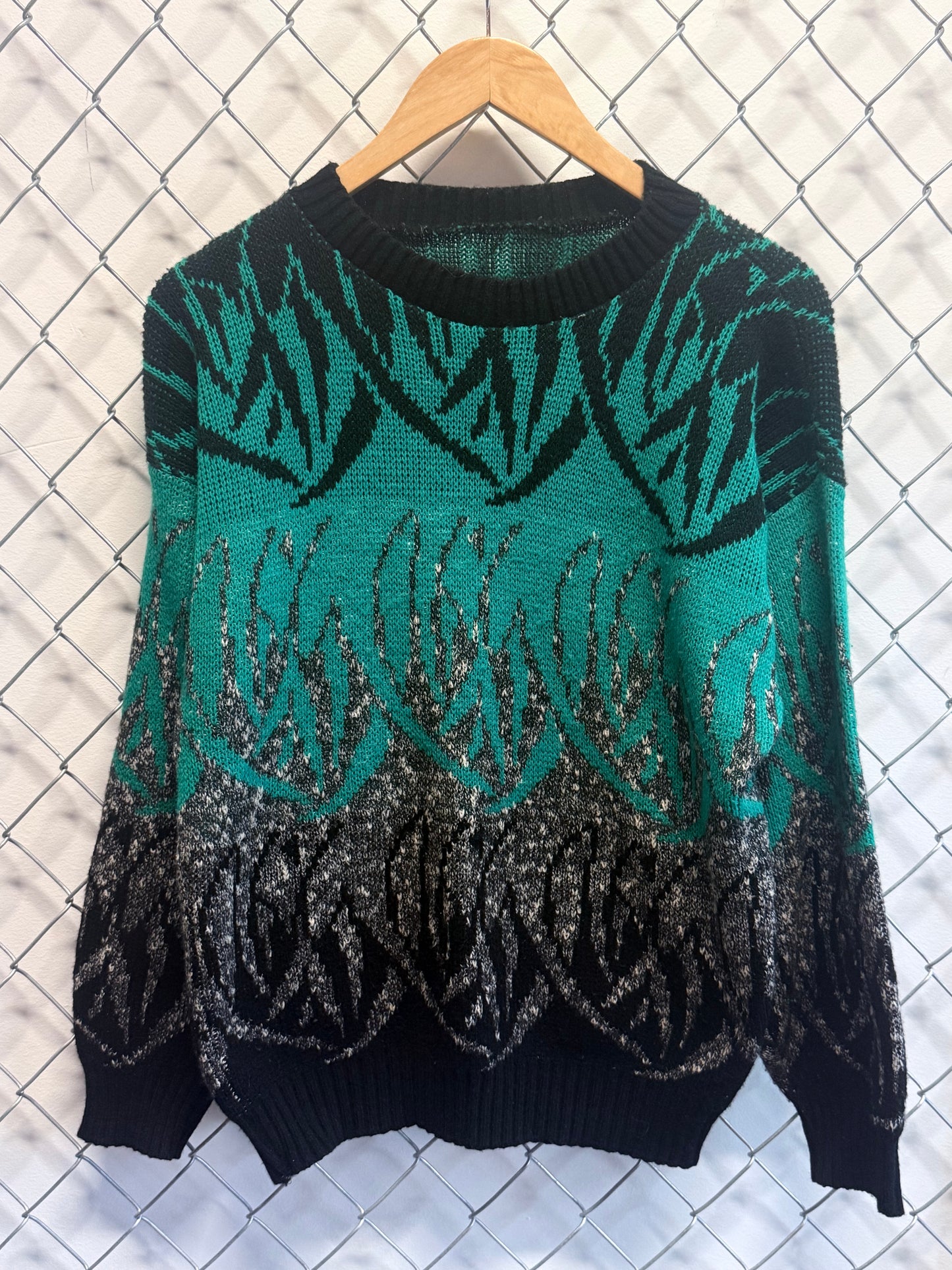 Vintage Acrylic Knit Pattern Sweater Size Medium