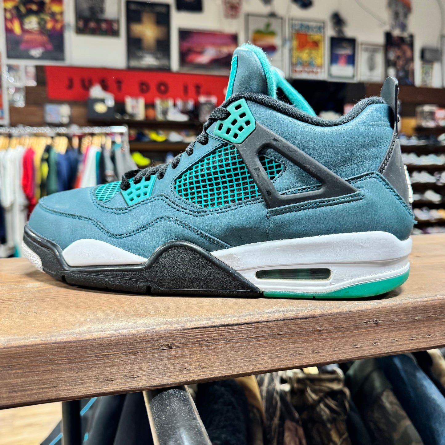 Jordan 4 'Teal' Size 11
