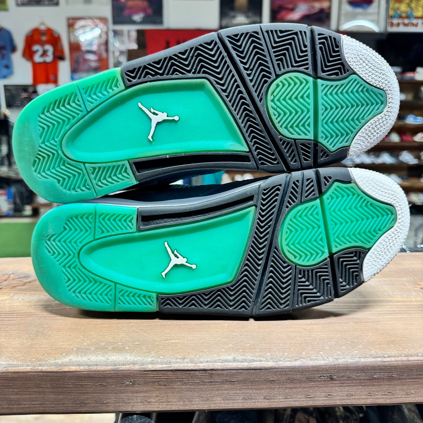 Jordan 4 'Teal' Size 11