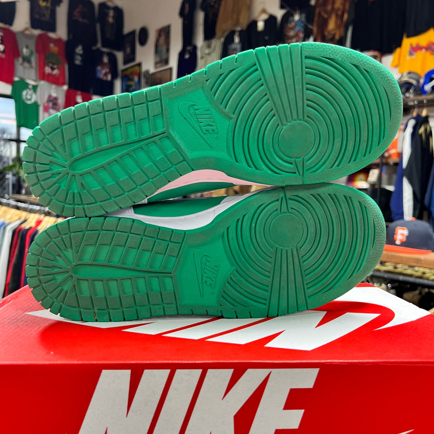 Nike Dunk High 'Stadium Green' Size 10
