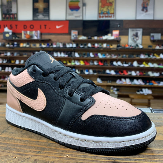 Jordan 1 Low 'Crimson Tint' Size 4Y