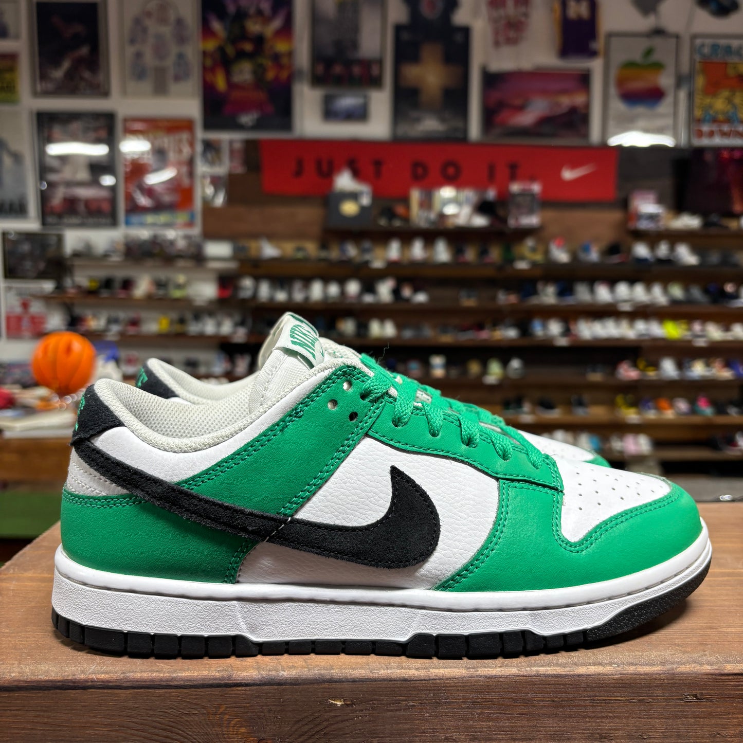 Nike Dunk Low 'Celtics' Size 7.5