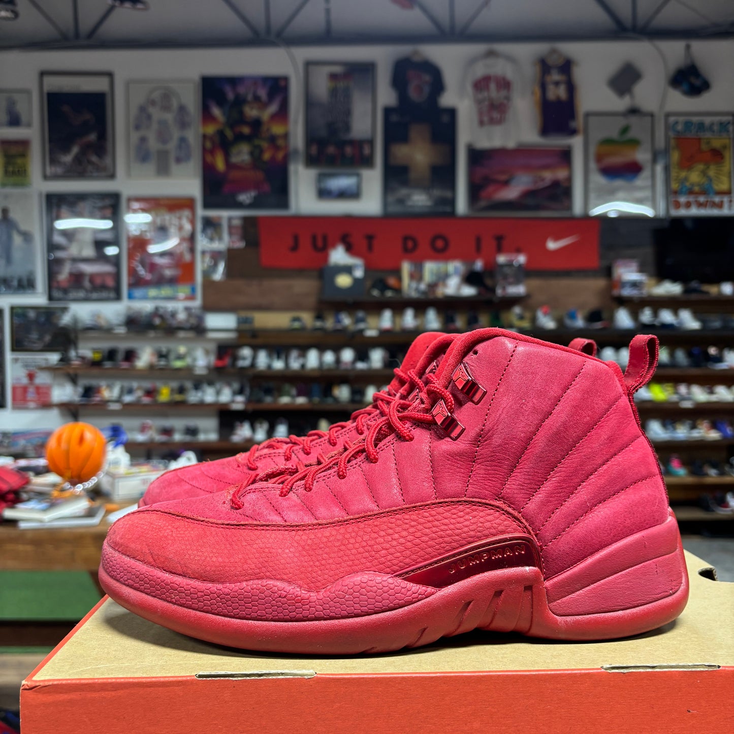 Jordan 12 'Gym Red' Size 9.5