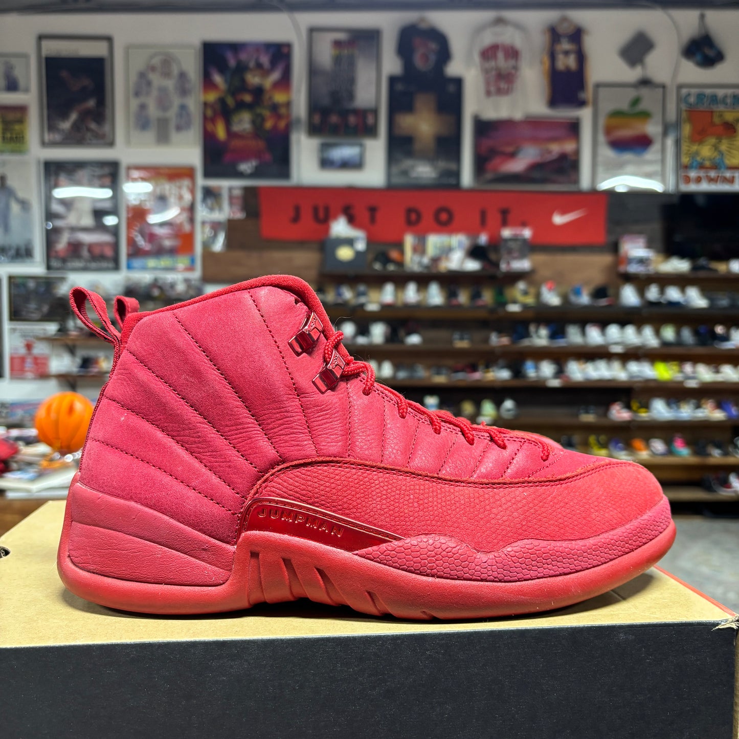 Jordan 12 'Gym Red' Size 9.5