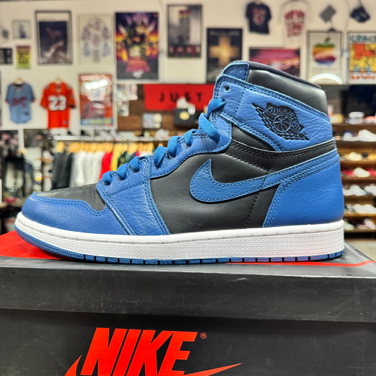 Jordan 1 'Marina Blue' Size 10.5
